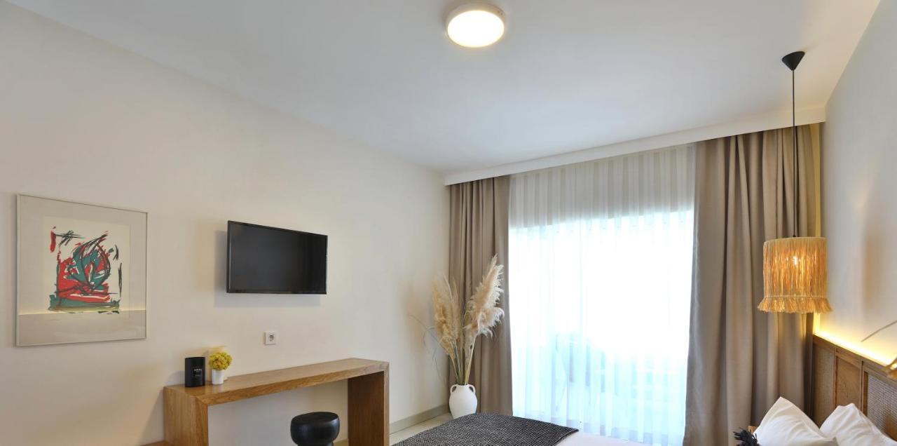 Lavinya Otel 古托克布库 外观 照片