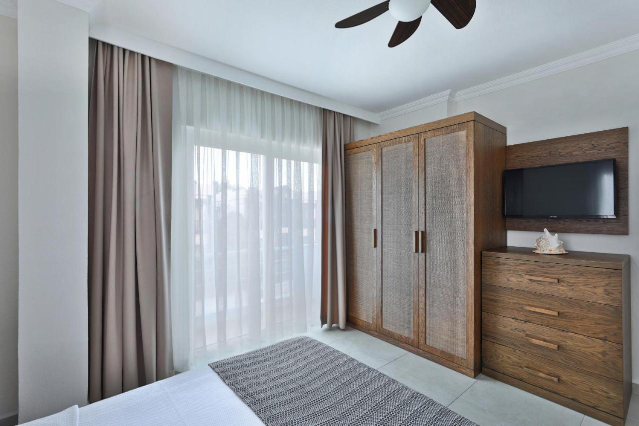 Lavinya Otel 古托克布库 外观 照片