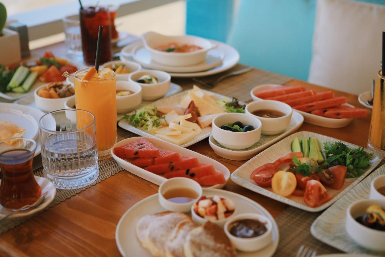 Lavinya Otel 古托克布库 外观 照片